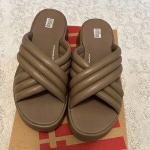 Fit Flop leather slides - never worn!
